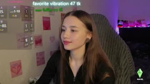 Snapshot of milyamess chatting on May 13, 2026, 5:43 pm Emily online show from May 13, 2026, 5:43 pm