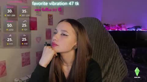 Snapshot of milyamess chatting on May 16, 2026, 6:39 pm Emily online show from May 16, 2026, 6:39 pm