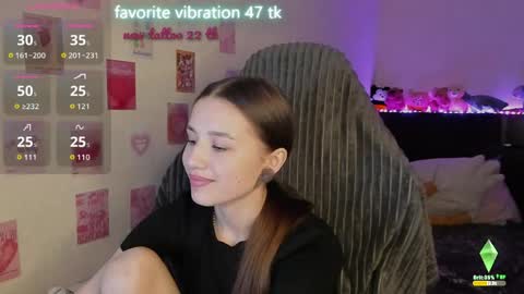 Snapshot of milyamess chatting on May 26, 2026, 5:53 pm Emily online show from May 26, 2026, 5:53 pm