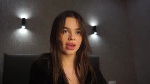 Snapshot of milyyclaars chatting on February 6, 2026, 1:25 pm Linda online show from February 6, 2026, 1:25 pm