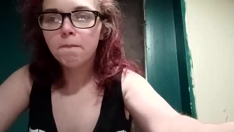 mimi142 online show from April 7, 2026, 10:53 pm