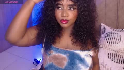 Mimi online show from November 7, 2025, 5:51 am