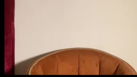 mimi online show from September 14, 2025, 12:37 pm