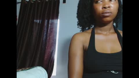 mimi online show from December 21, 2025, 1:51 pm