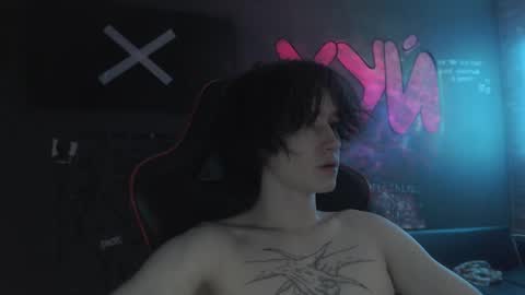 Max online show from September 20, 2025, 2:01 am