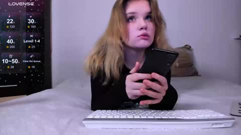 hi Im Mina  online show from January 27, 2025, 9:44 pm