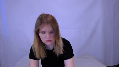 hi Im Mina  online show from February 14, 2025, 1:23 am