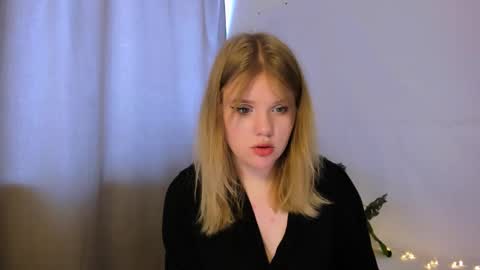 hi Im Mina  online show from March 9, 2025, 4:16 am