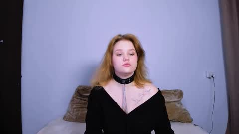 hi Im Mina  online show from October 3, 2025, 11:29 am