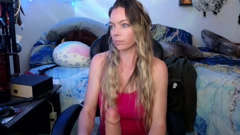 Mindy Mars online show from March 10, 2025, 5:39 pm