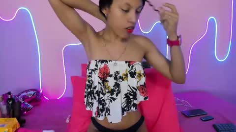 Snapshot of mingie_rouse chatting on February 12, 2025, 11:40 am Mingie online show from February 12, 2025, 11:40 am