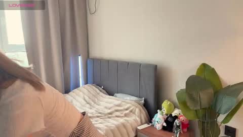 Cleo online show from September 28, 2025, 12:21 pm