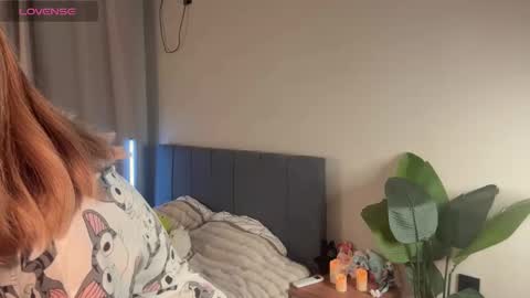 Cleo online show from October 9, 2025, 1:42 pm