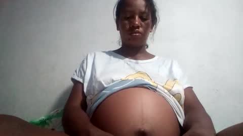 Snapshot of minie4tina chatting on March 1, 2026, 2:08 pm Minie4Tina online show from March 1, 2026, 2:08 pm