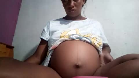 Snapshot of minie4tina chatting on March 3, 2026, 12:22 pm Minie4Tina online show from March 3, 2026, 12:22 pm