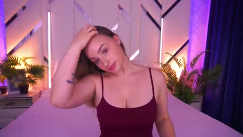 Snapshot of minifox_ chatting on November 29, 2025, 8:06 am minifox_ online show from November 29, 2025, 8:06 am