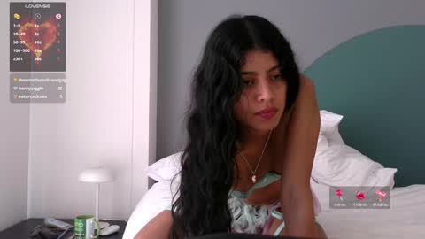   Mini Mila Kunis ft Ashton Katchero. Follow me to stay in touch  online show from February 3, 2025, 6:49 pm