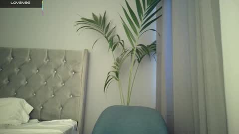   Mini Mila Kunis ft Ashton Katchero. Follow me to stay in touch  online show from October 25, 2025, 10:59 pm