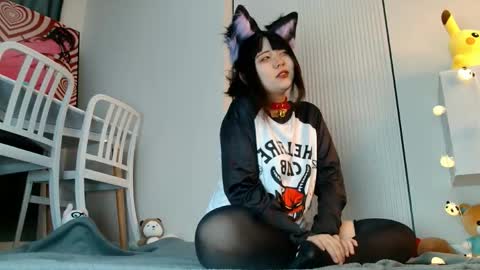 Minji online show from June 7, 2026, 1:04 pm