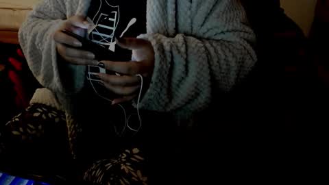 minka0 online show from November 29, 2025, 10:24 pm