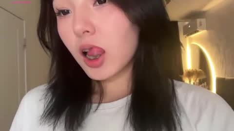Snapshot of minnie_joy_ chatting on May 14, 2026, 1:18 pm Joy online show from May 14, 2026, 1:18 pm