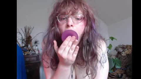 minthe online show from May 5, 2026, 3:42 pm