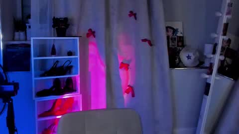 Snapshot of mipsymipson chatting on January 6, 2026, 10:30 am NEXT STREAM NOVEMBER 27282930 online show from January 6, 2026, 10:30 am