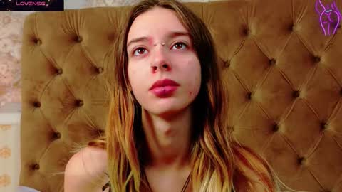 mira_lynxx online show from November 29, 2025, 1:52 am