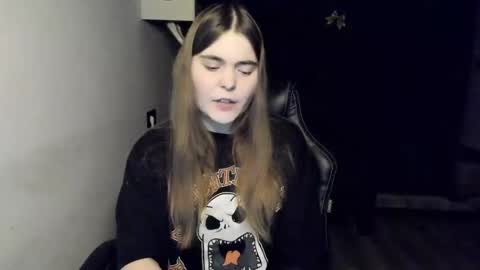 miraa_bloom online show from January 13, 2026, 2:44 pm