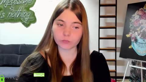 miraa_bloom online show from March 23, 2026, 2:43 pm