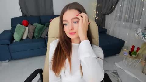 Emma online show from February 20, 2025, 7:30 pm