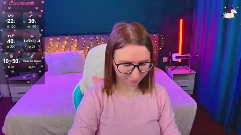 Snapshot of miralush chatting on December 1, 2025, 7:24 am Mira online show from December 1, 2025, 7:24 am