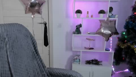              online show from December 24, 2024, 12:22 am