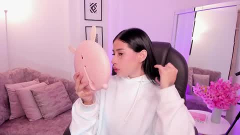 miranda_crawfor online show from November 6, 2025, 11:55 am