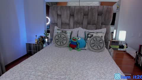 Miranda online show from January 4, 2025, 1:21 am