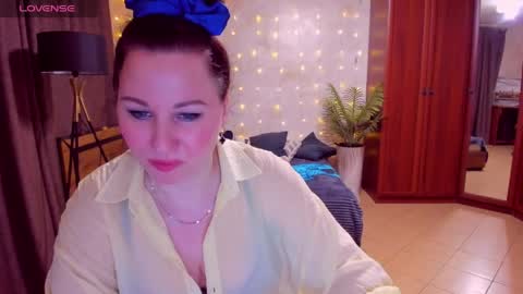 MirandaDyson online show from April 1, 2026, 7:33 pm