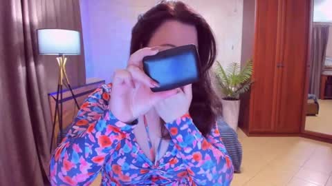 MirandaDyson online show from April 7, 2026, 6:52 pm