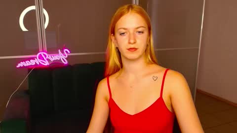 Snapshot of mirandamayers chatting on September 16, 2025, 6:03 am MirandaMayers online show from September 16, 2025, 6:03 am