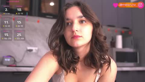 mirarune online show from October 28, 2025, 12:52 pm