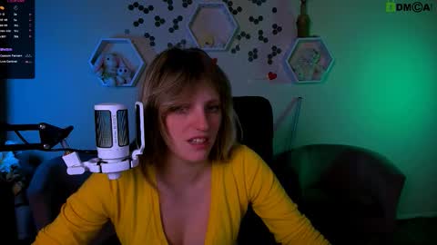 miriam_crazy online show from September 21, 2025, 1:02 pm