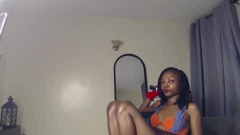 mis_kaylee online show from June 10, 2026, 11:09 am