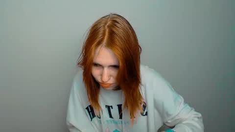 misaki_chan_ online show from September 19, 2025, 10:32 pm