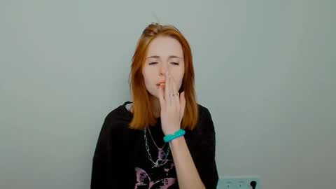 misaki_chan_ online show from September 26, 2025, 7:07 pm