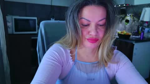 Snapshot of mishamilf chatting on May 26, 2026, 7:04 am Misha online show from May 26, 2026, 7:04 am