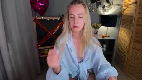 mishapallmer online show from October 21, 2025, 2:01 am