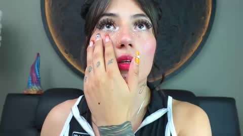 Charlotte online show from October 23, 2025, 6:17 pm