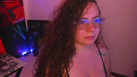 miss_alisse online show from April 2, 2026, 6:44 am