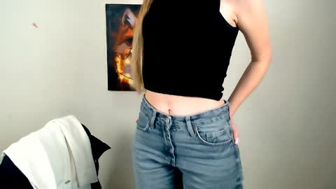 Angelina online show from April 11, 2026, 6:18 am