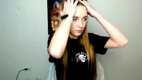 Snapshot of miss_angelina_ chatting on May 27, 2026, 5:59 am Angelina online show from May 27, 2026, 5:59 am