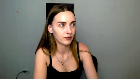 Snapshot of miss_angelina_ chatting on June 10, 2026, 6:23 am Angelina online show from June 10, 2026, 6:23 am